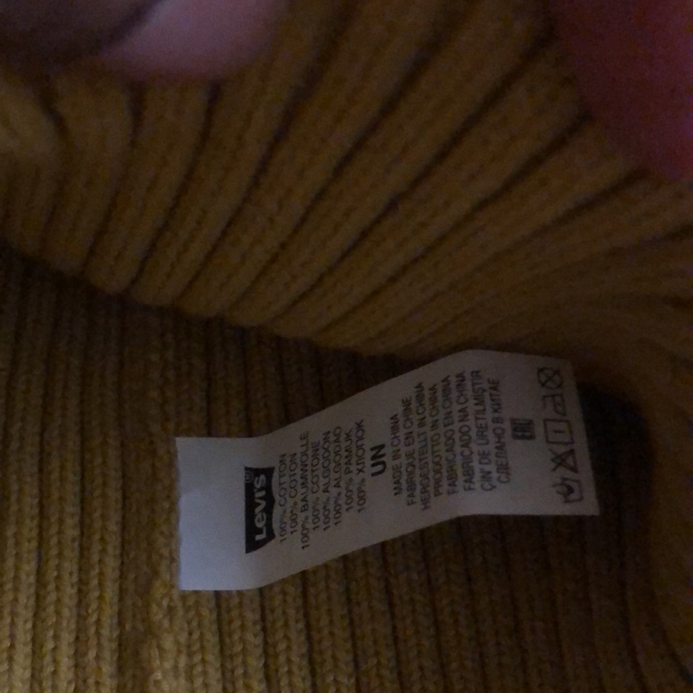 Levi’shat‼️ - Picture 3 of 3